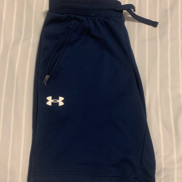 Under armour dark blue shorts size extra small - Picture 2 of 3